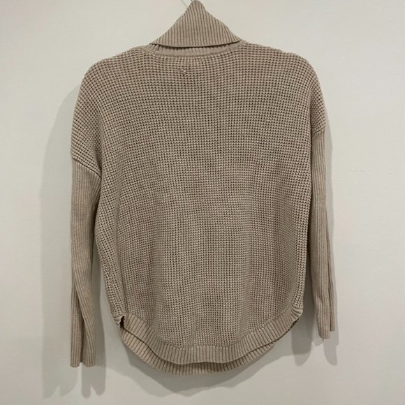 MICHAEL Michael Kors Waffle Knit Turtleneck Sweater XS - Picture 3 of 4